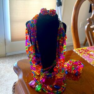 Sassy Jones, necklace set, wrap around bracelet, pre love, worn set x1.